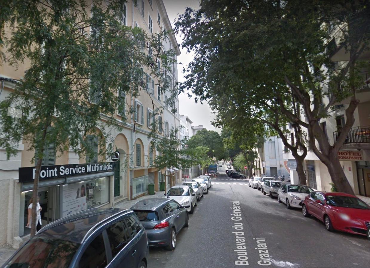 Boulevard Graziani Bastia  Luaran gambar